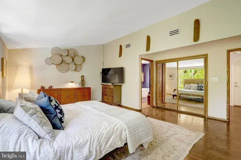 $1,750,000 | 1927 Marthas Road, Alexandria, VA 22307