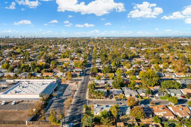 $387,000 | 4400 40th Avenue, Sacramento, CA 95824