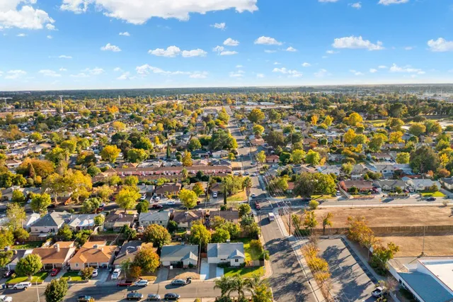 $387,000 | 4400 40th Avenue, Sacramento, CA 95824