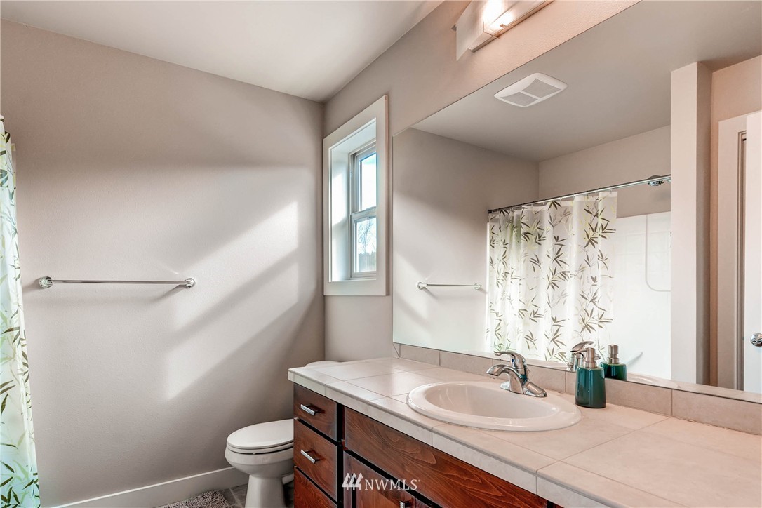 4115 Wells Avenue North Renton, WA 98056 - Photo 12 of 24 Gallery Image 12