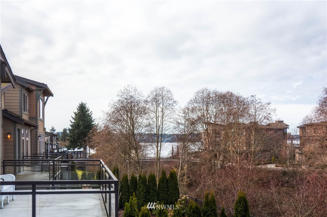 4115 Wells Avenue North Renton, WA 98056 - Photo 16 of 24 Gallery Image 16