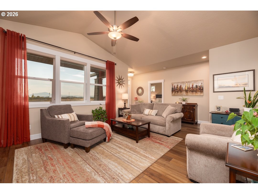 1636 Northeast Hudspeth Road Prineville, OR 97754 - Photo 11 of 21