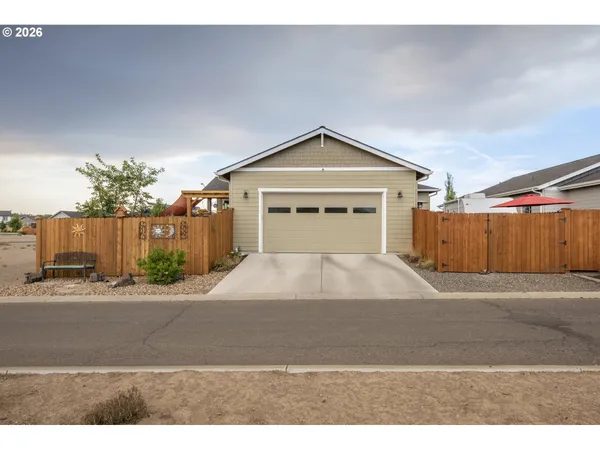 $524,900 | 1636 Northeast Hudspeth Road, Prineville, OR 97754