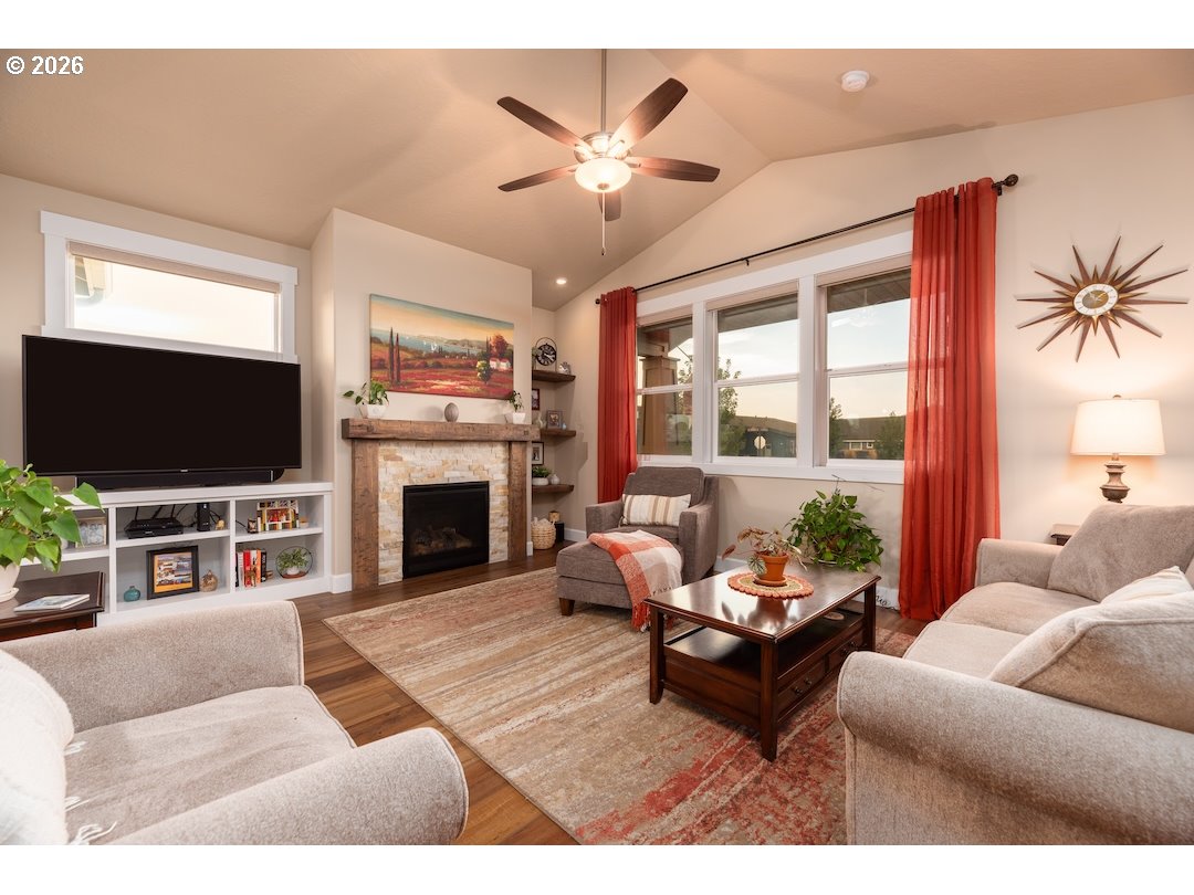 1636 Northeast Hudspeth Road Prineville, OR 97754 - Photo 10 of 21