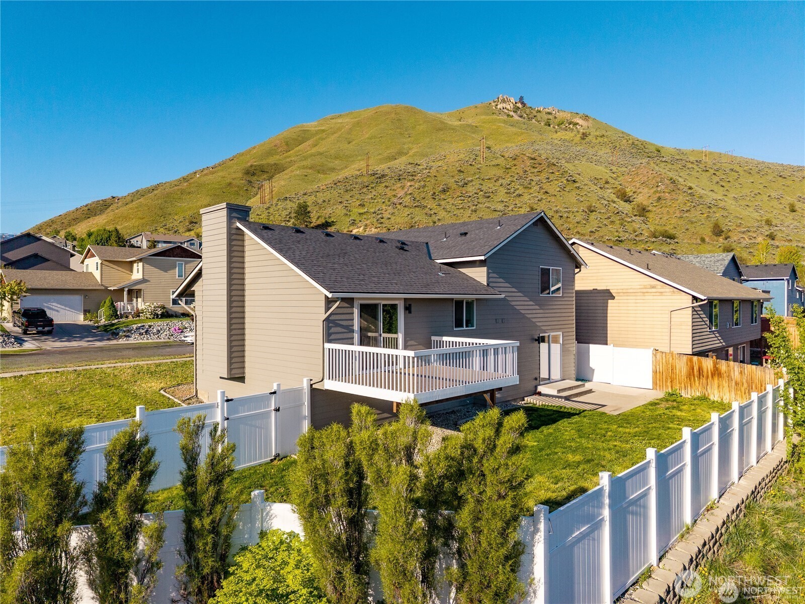 576 Saddle Rock Loop Wenatchee, WA 98801 - Photo 23 of 24
