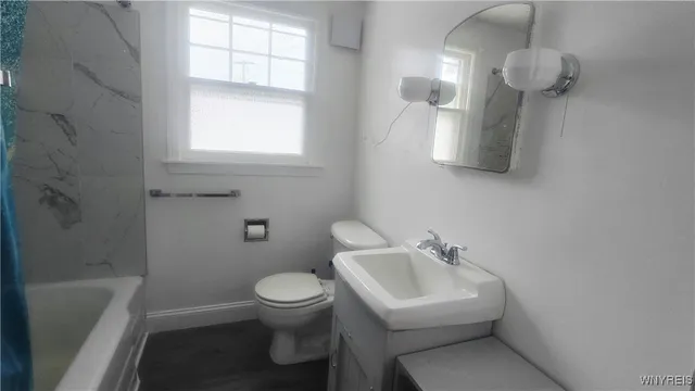 $2,400 | 359 Wrexham Court North, Tonawanda, NY 14150