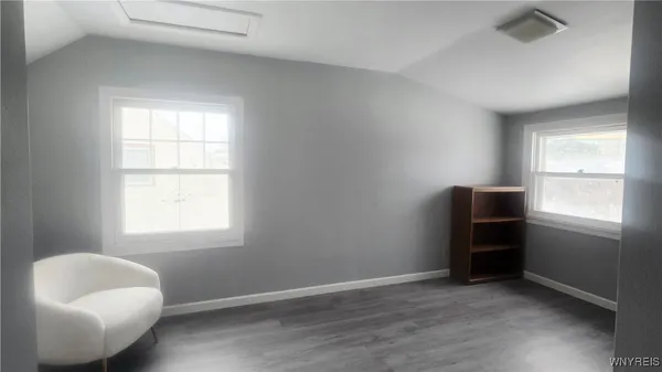 $2,400 | 359 Wrexham Court North, Tonawanda, NY 14150