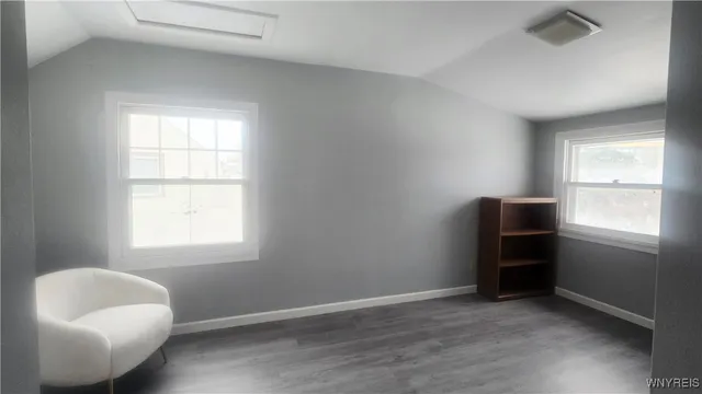 $2,400 | 359 Wrexham Court North, Tonawanda, NY 14150