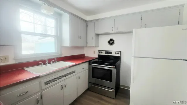 $2,400 | 359 Wrexham Court North, Tonawanda, NY 14150