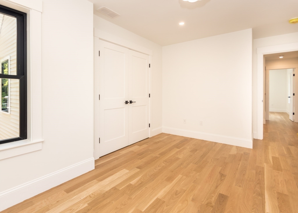 38 Hillcroft Road Waltham, MA 02452 - Photo 23 of 40