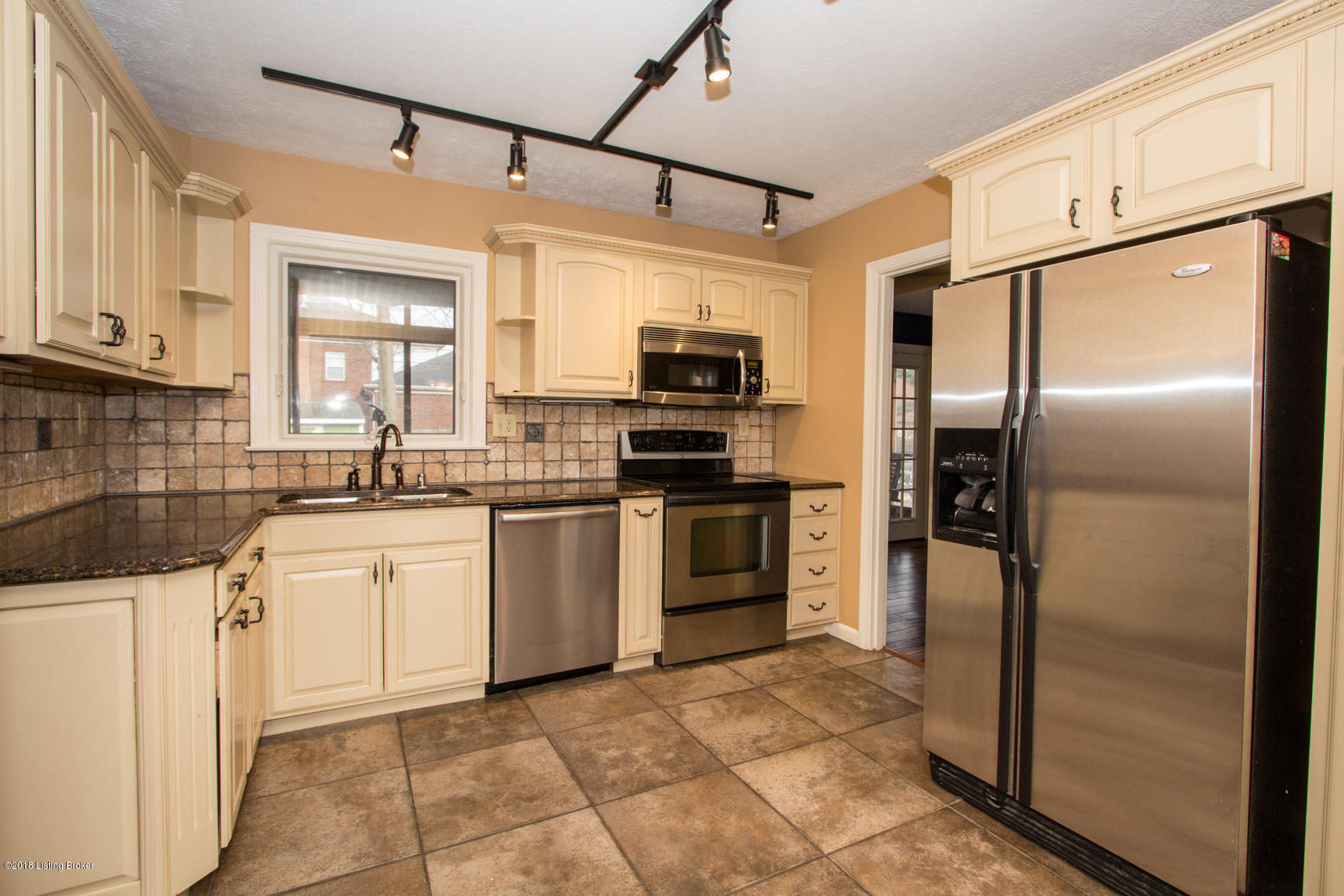 119 Blue Fields Road Louisville, KY 40223 - Photo 11 of 60 French Door Stainless Fridge