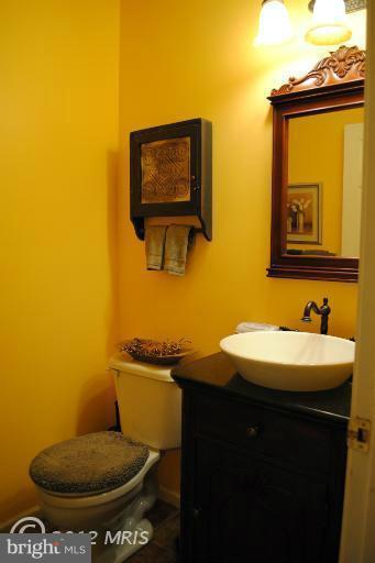 565 Hopewell Road Clear Brook, VA 22624 - Photo 11 of 26 Bath Main