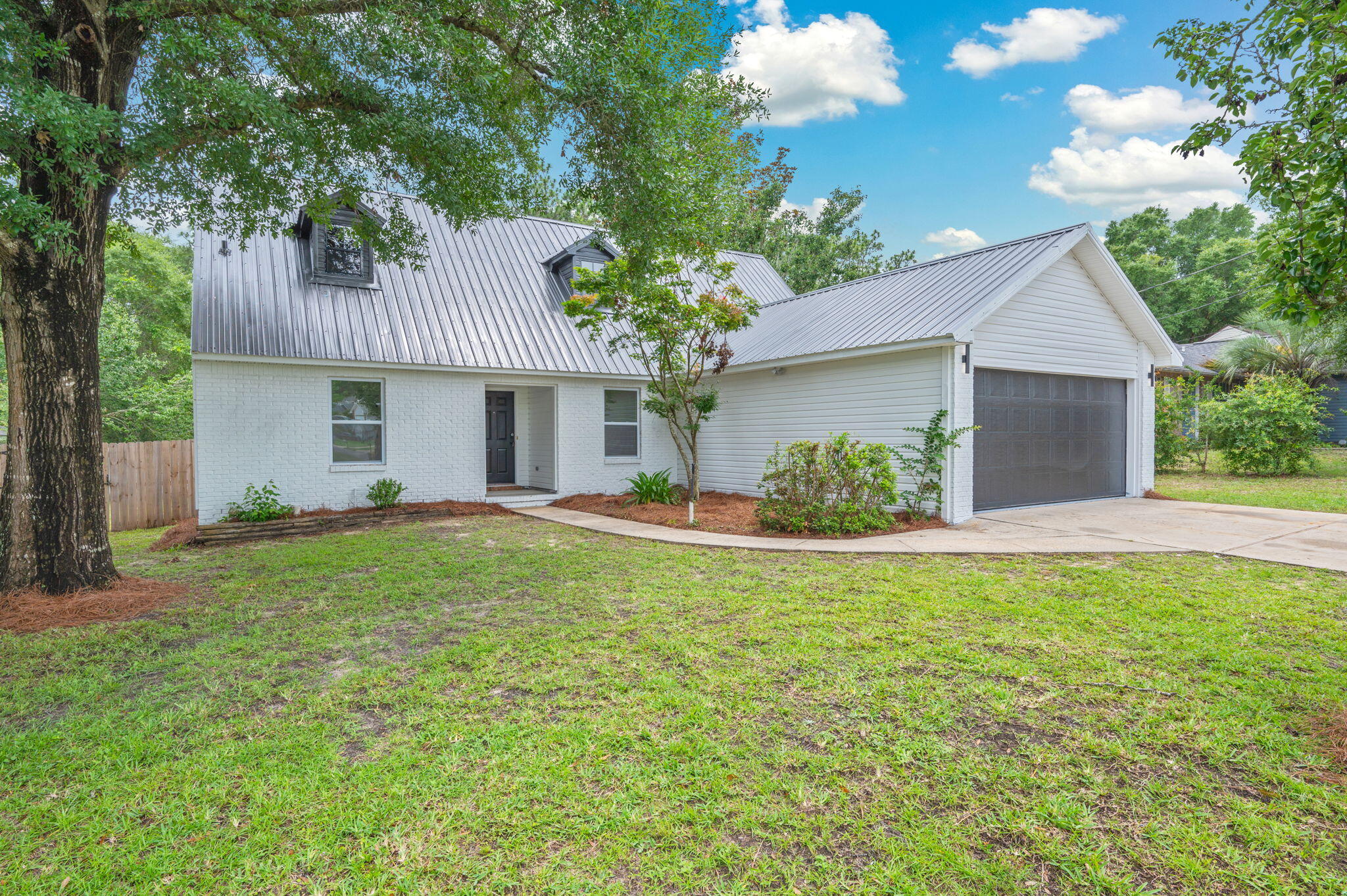 135 Nicole Lane Crestview, FL 32539 - Photo 2 of 54 3-web-or-mls-135-nicole-ln
