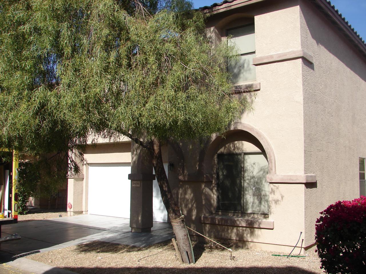 9406 West Eaton Road Phoenix, AZ 85037 - Photo 2 of 6 front