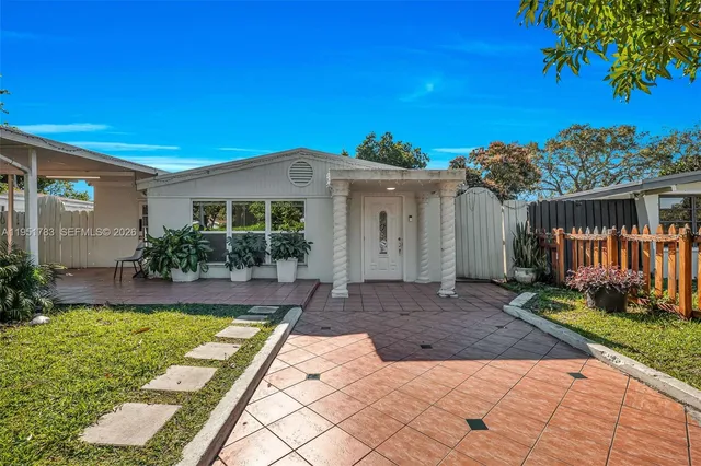 $3,600 | 1624 Northeast 175th Street, North Miami Beach, FL 33162