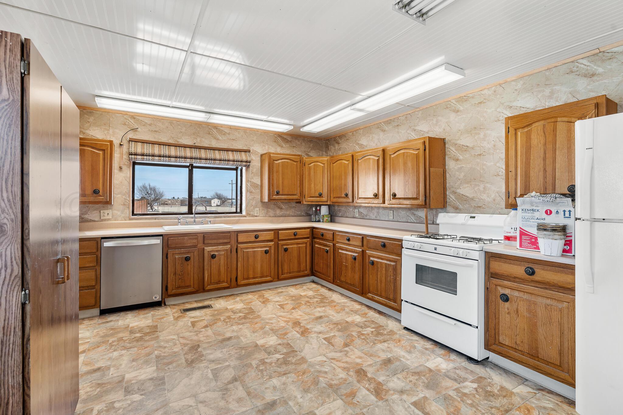 6050 Kim Road Canyon, TX 79015 - Photo 9 of 17 6050 Kim Road (2 of 28)
