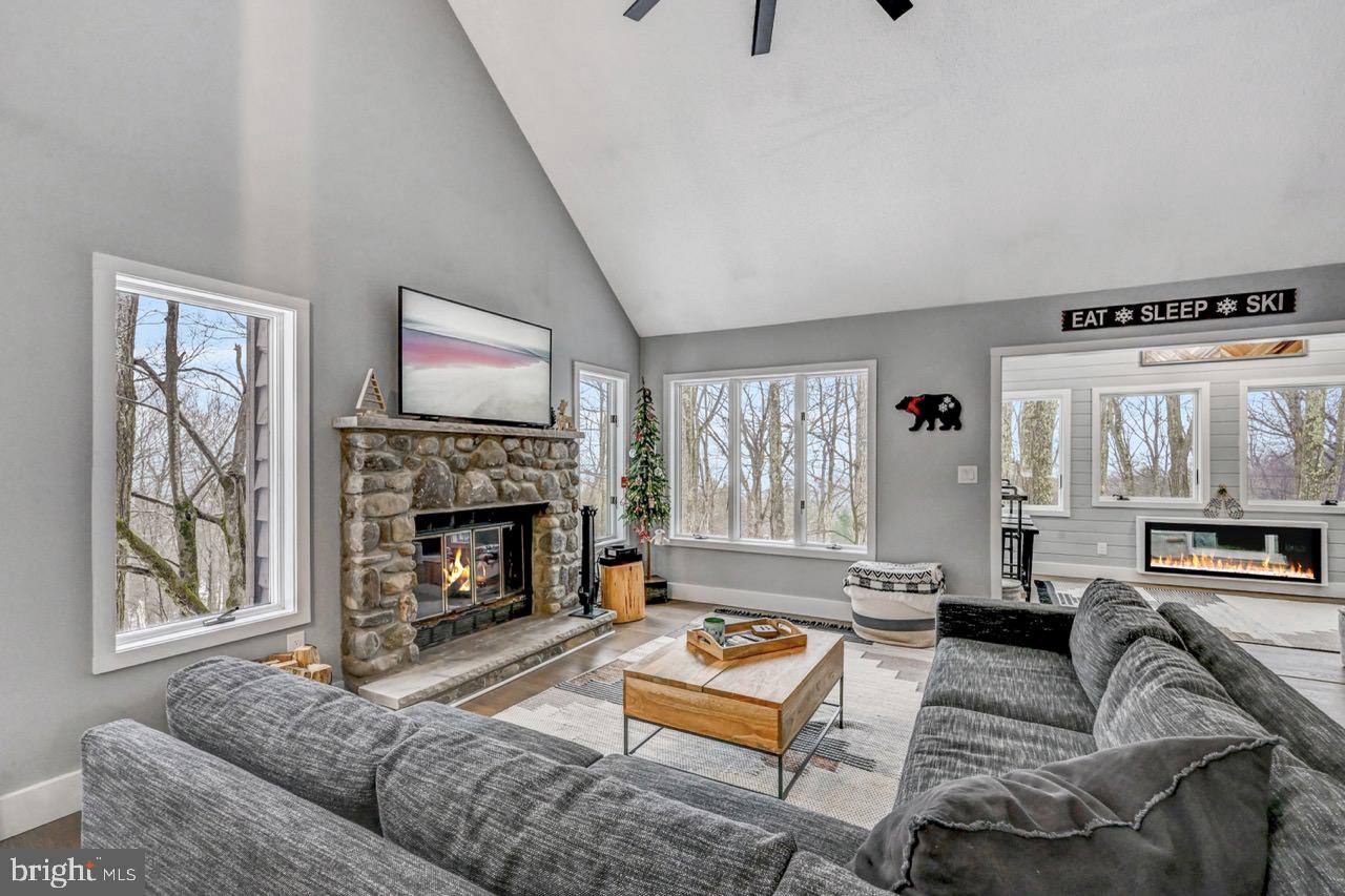 59 Midway Lake Lake Harmony, PA 18624 - Photo 16 of 83