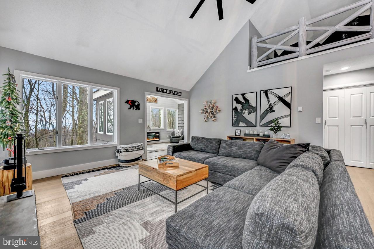 59 Midway Lake Lake Harmony, PA 18624 - Photo 17 of 83