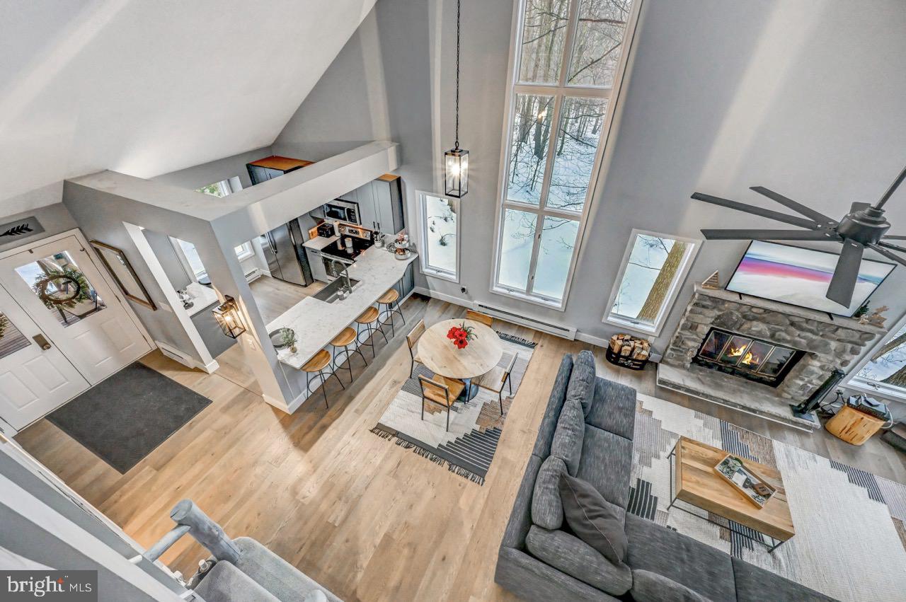 59 Midway Lake Lake Harmony, PA 18624 - Photo 8 of 83