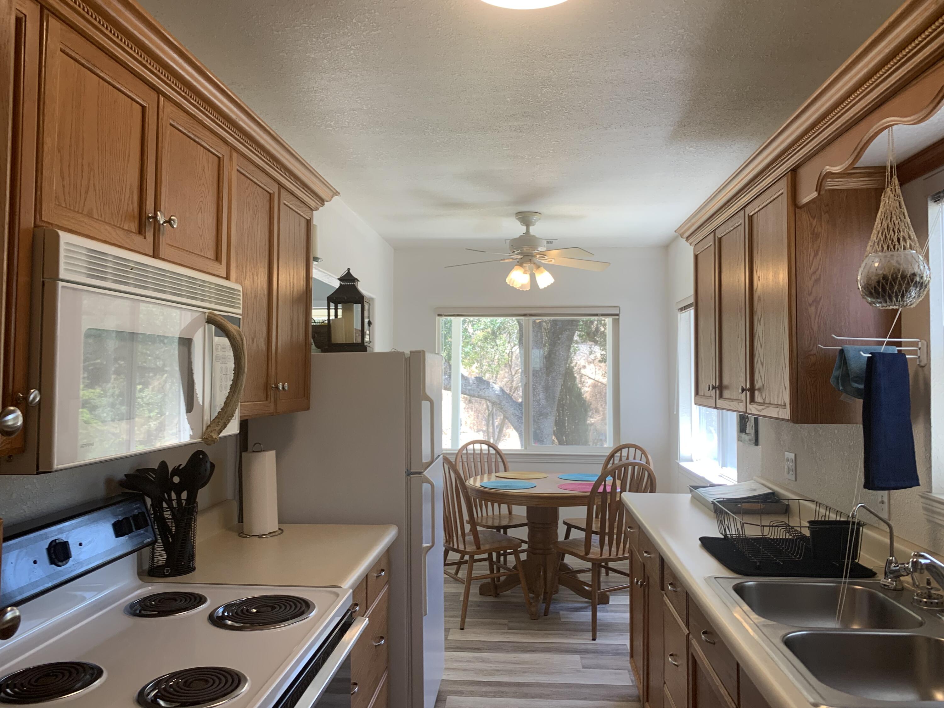 43278 Sunset Drive Three Rivers, CA 93271 - Photo 8 of 29 IMG_8995