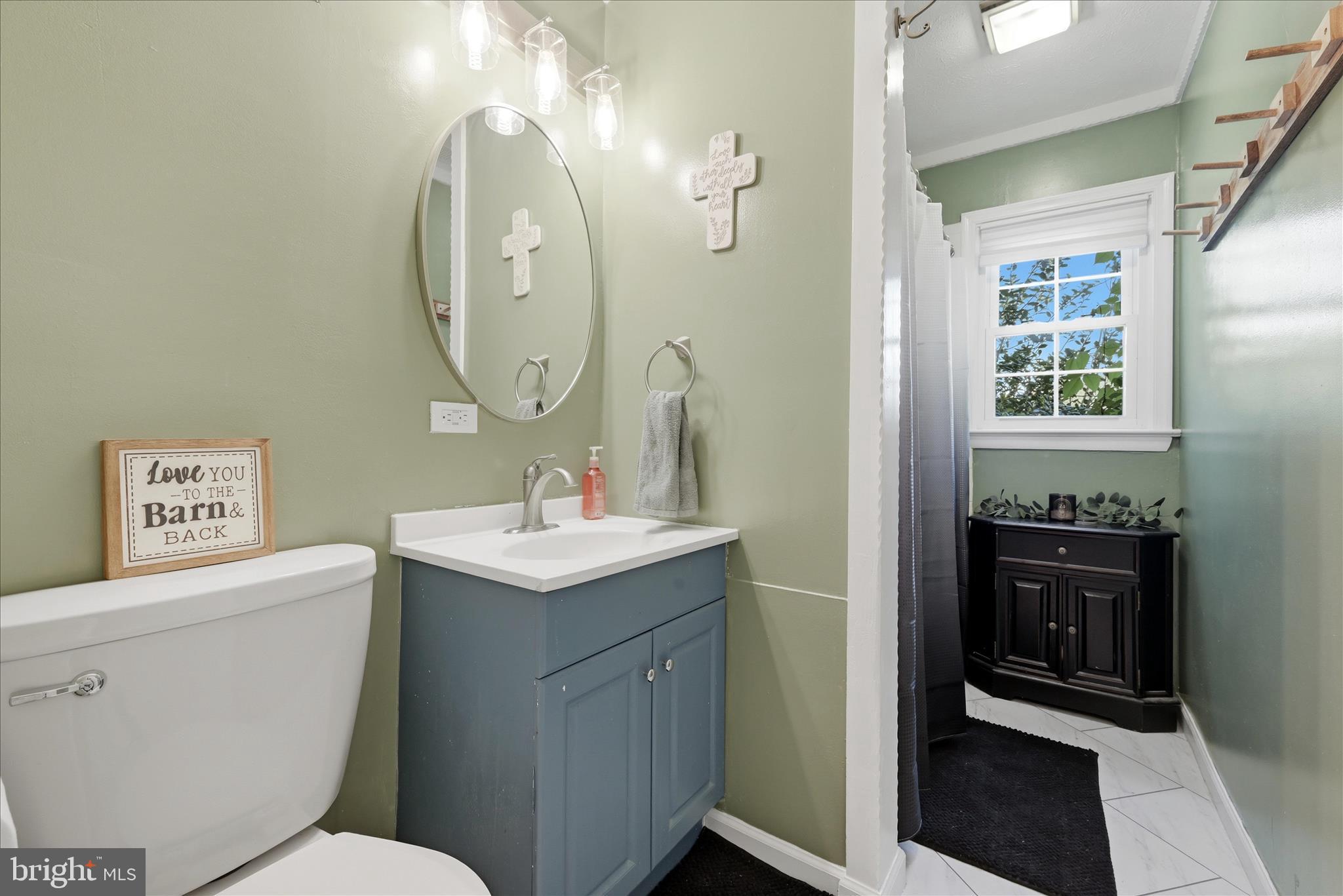 117 Highlander Road Stephens City, VA 22655 - Photo 24 of 33 Bathroom