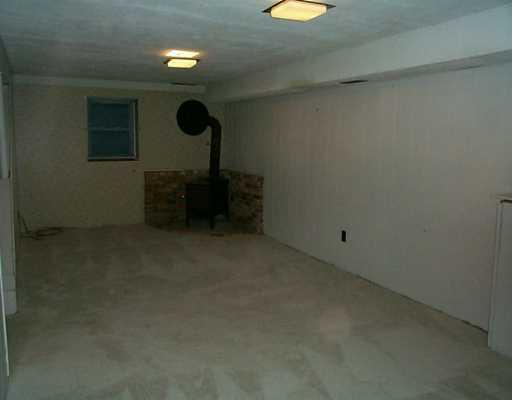 117 Fox Run Road Cranberry Township, PA 16066 - Photo 5 of 7 Den/Family/Great Room.