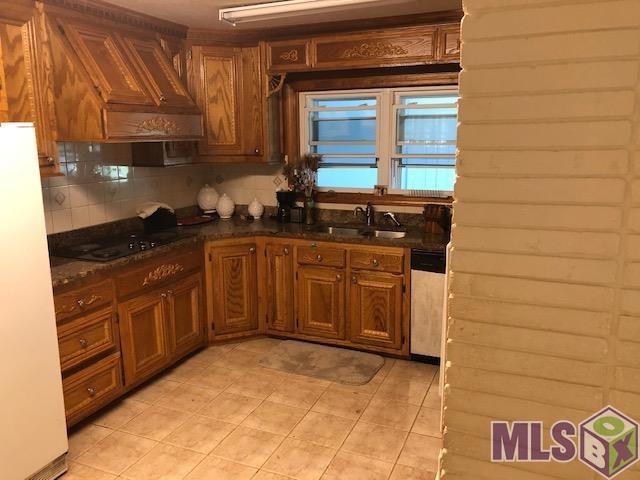 7844 Pembroke Street Baton Rouge, LA 70807 - Photo 3 of 7 Kitchen
