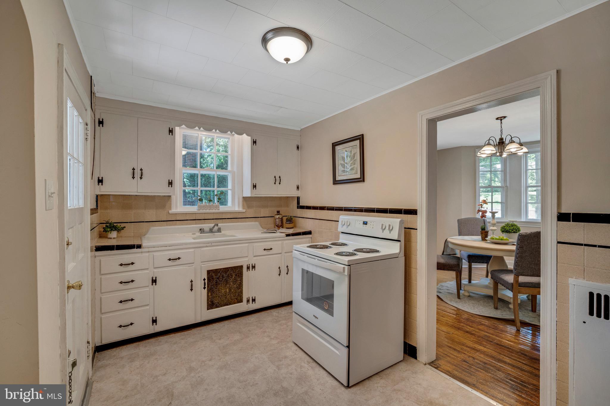 314 North Providence Road Media, PA 19063 - Photo 8 of 31