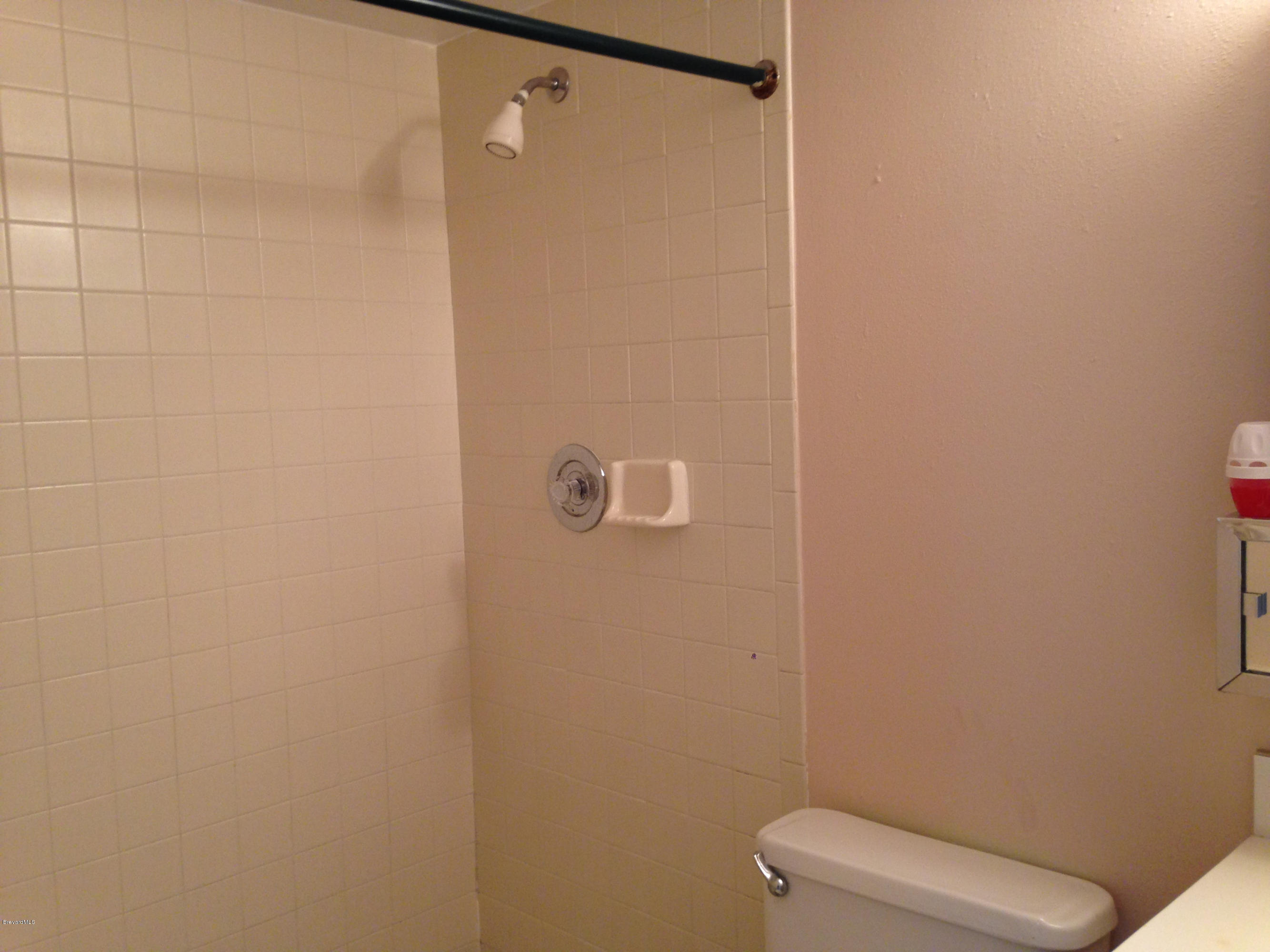 592 North Wickham Road, Unit 10 Melbourne, FL 32935 - Photo 15 of 15 Master Bath