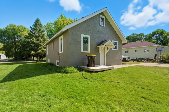 $159,900 | 217 North Central Avenue, Truman, MN 56088