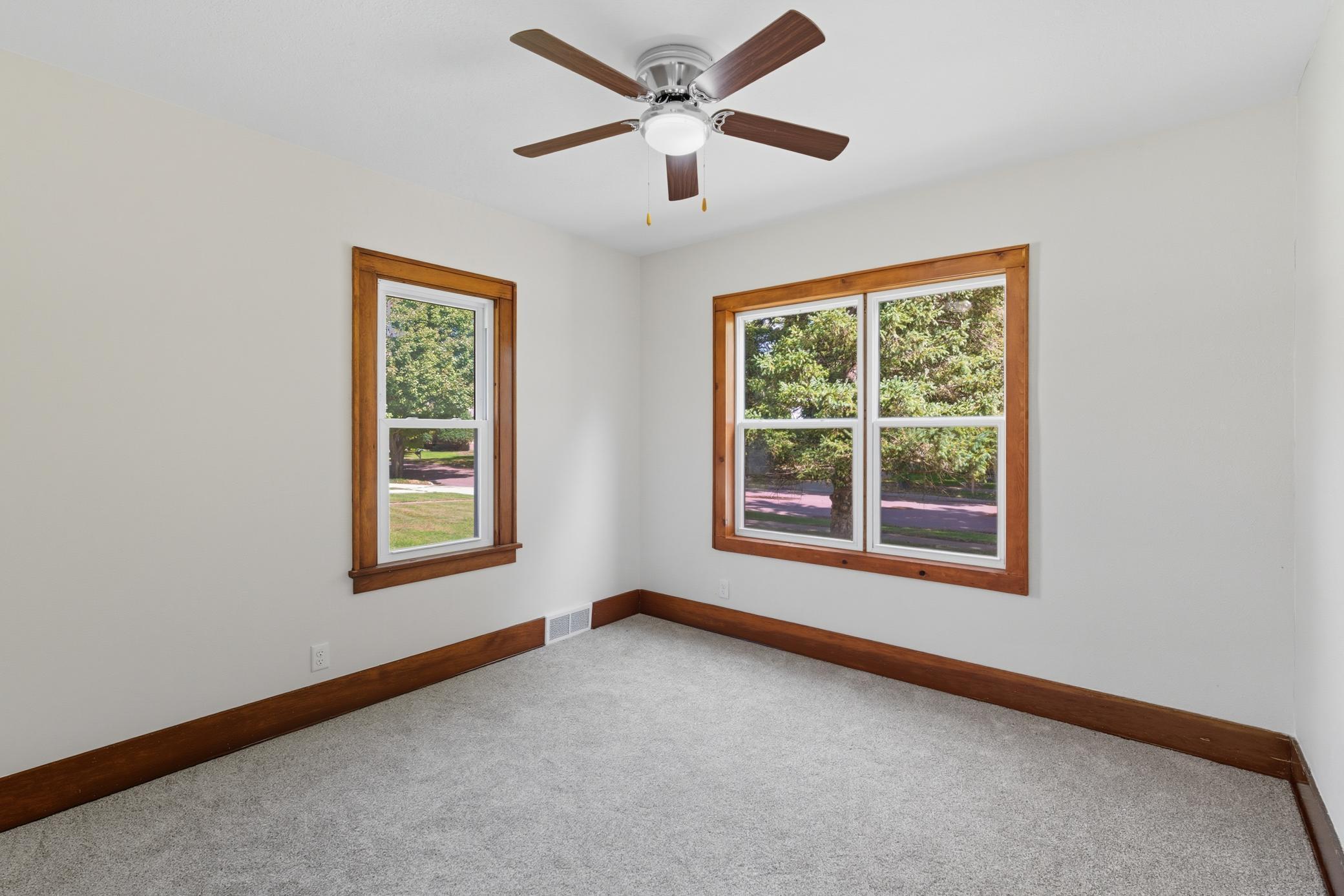 217 North Central Avenue Truman, MN 56088 - Photo 10 of 44