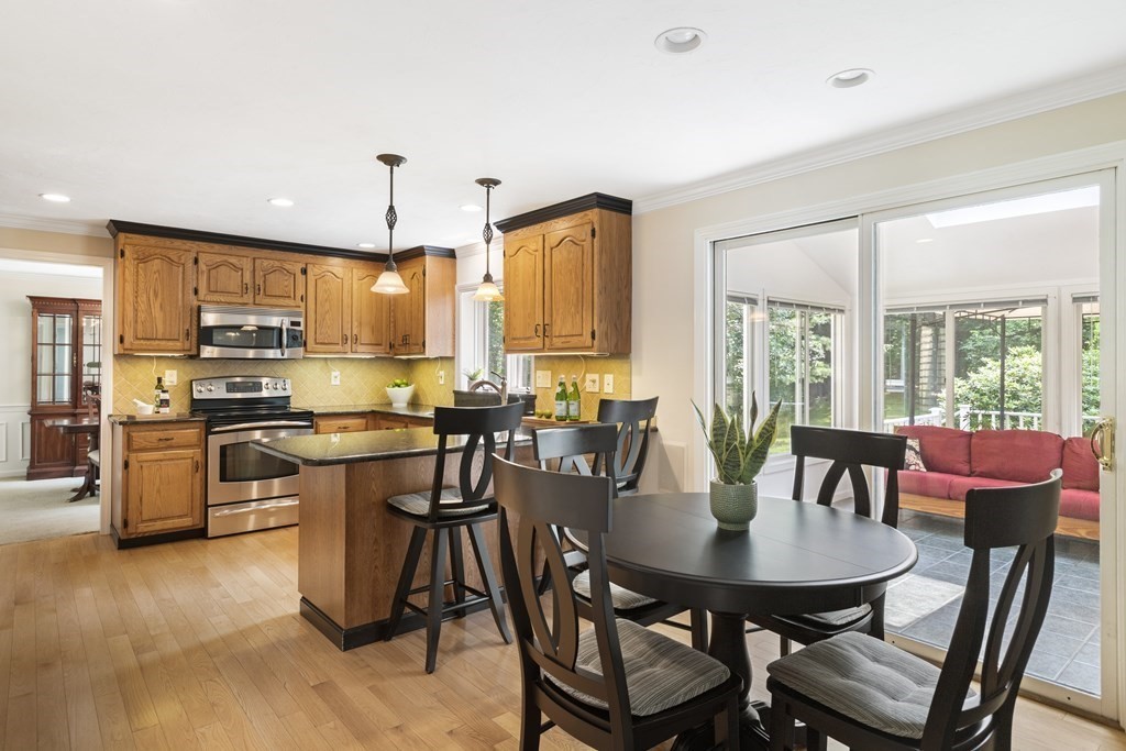 39 Ridge Road Norfolk, MA 02056 - Photo 8 of 42 Gallery Image 8