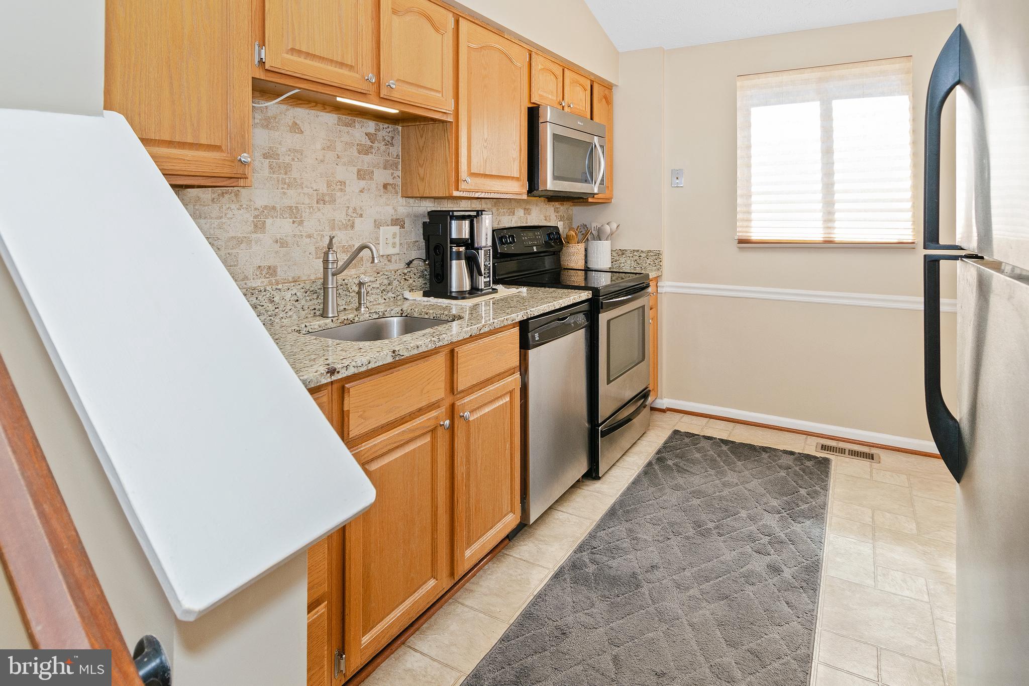 2911 Rockingham Court Pasadena, MD 21122 - Photo 8 of 28 Gallery Image 8