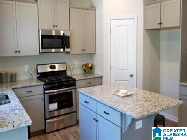 824 Ridgeway Avenue Columbiana, AL 35051 - Photo 2 of 13