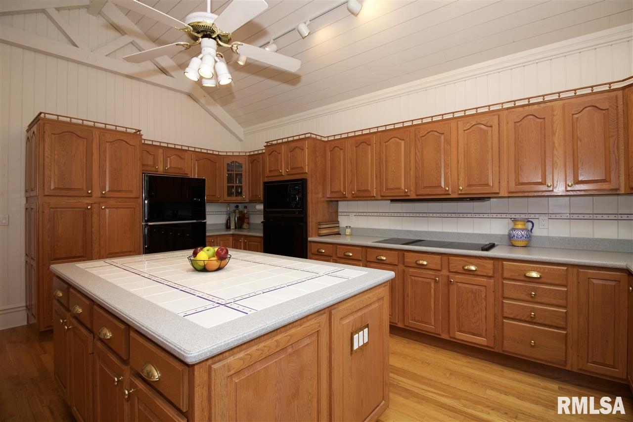 12000 North Hickory Grove Road Dunlap, IL 61525 - Photo 11 of 36 Gallery Image 11