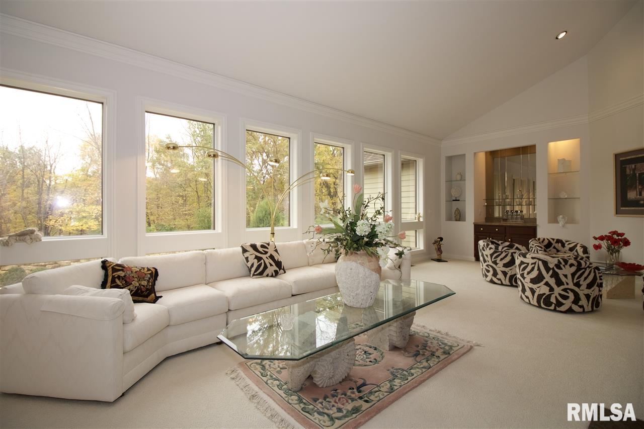 12000 North Hickory Grove Road Dunlap, IL 61525 - Photo 5 of 36 Gallery Image 5