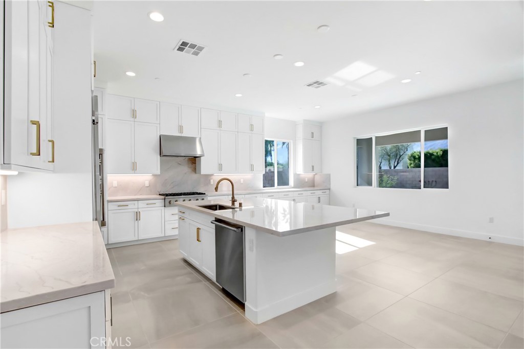 29945 Ruby Way Cathedral City, CA 92234 - Photo 7 of 16