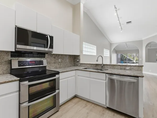 $3,475 | 9734 Harbour Lake Circle, Boynton Beach, FL 33437