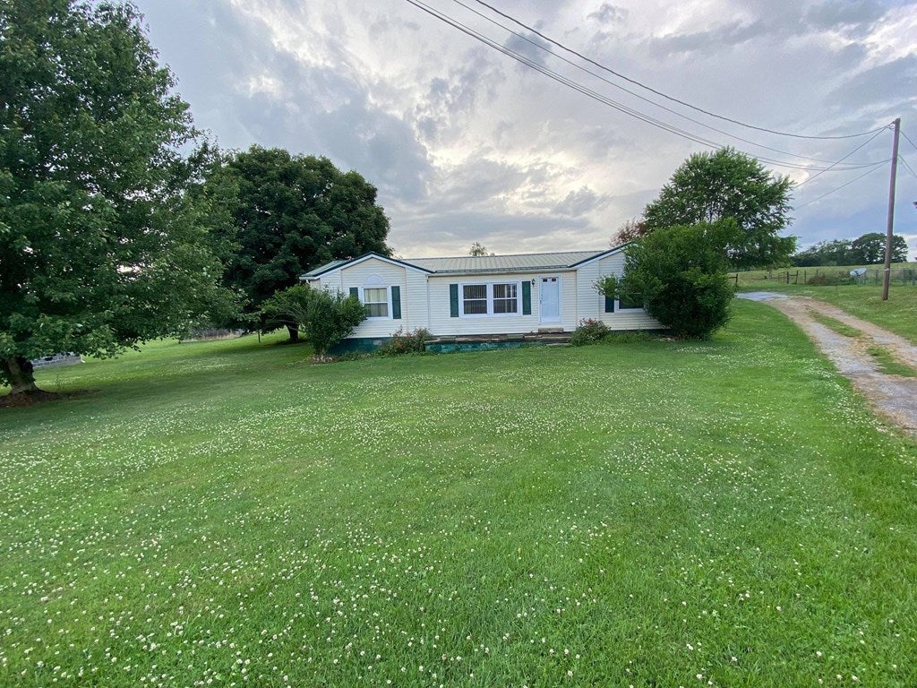 38375 Loves Mill Road Chilhowie, VA 24319 - Photo 2 of 28 Gallery Image 2