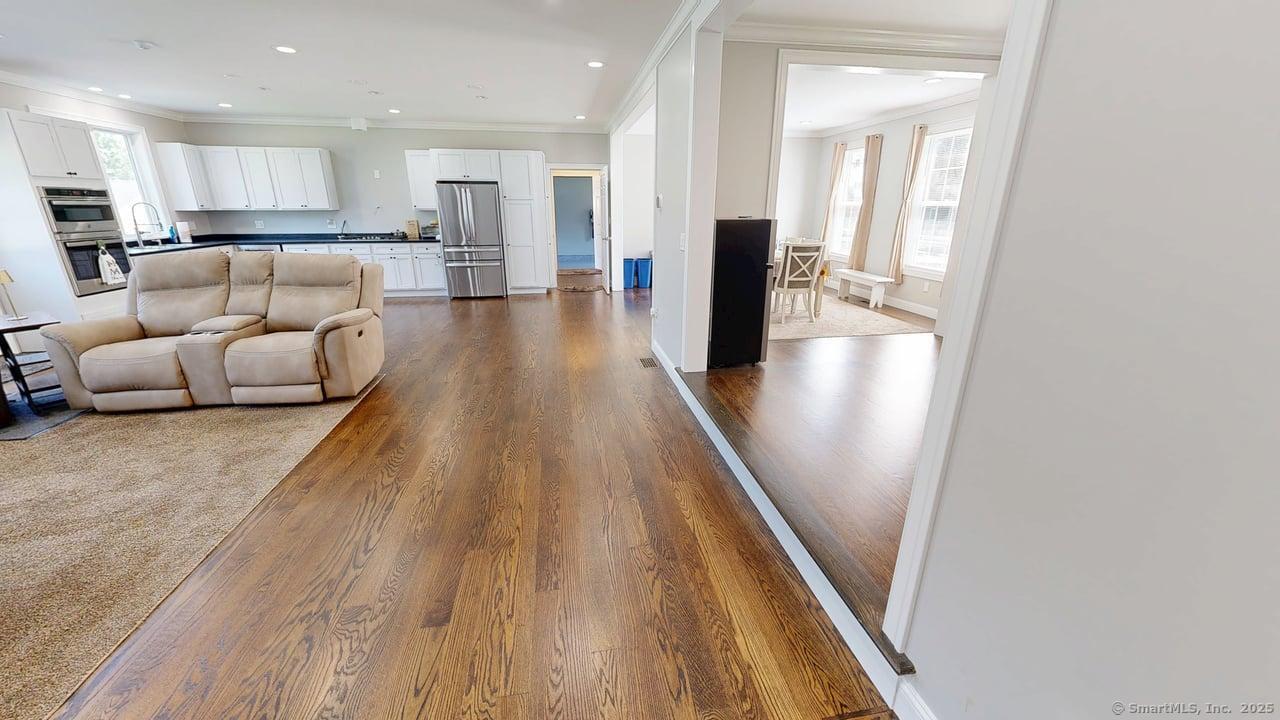 435 Maple Avenue Cheshire, CT 06410 - Photo 16 of 37