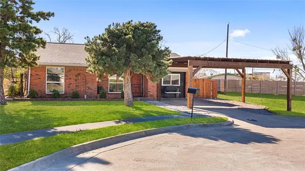 $379,900 | 6780 Charanna Circle, Frisco, TX 75033