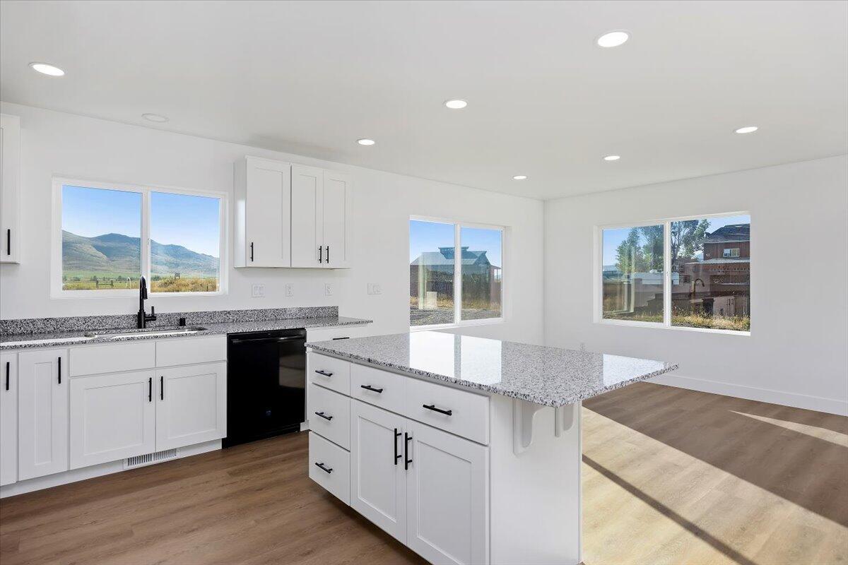 8 Punkin Center Road Gannett, ID 83313 - Photo 8 of 43 Kitchen