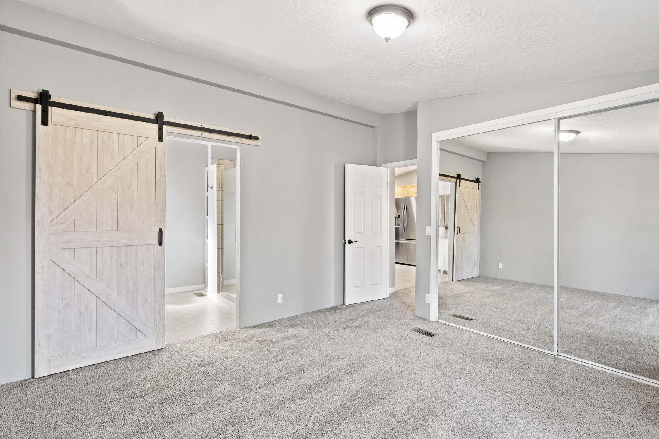229 Grange Road Grants Pass, OR 97526 - Photo 6 of 22 0R1A4416