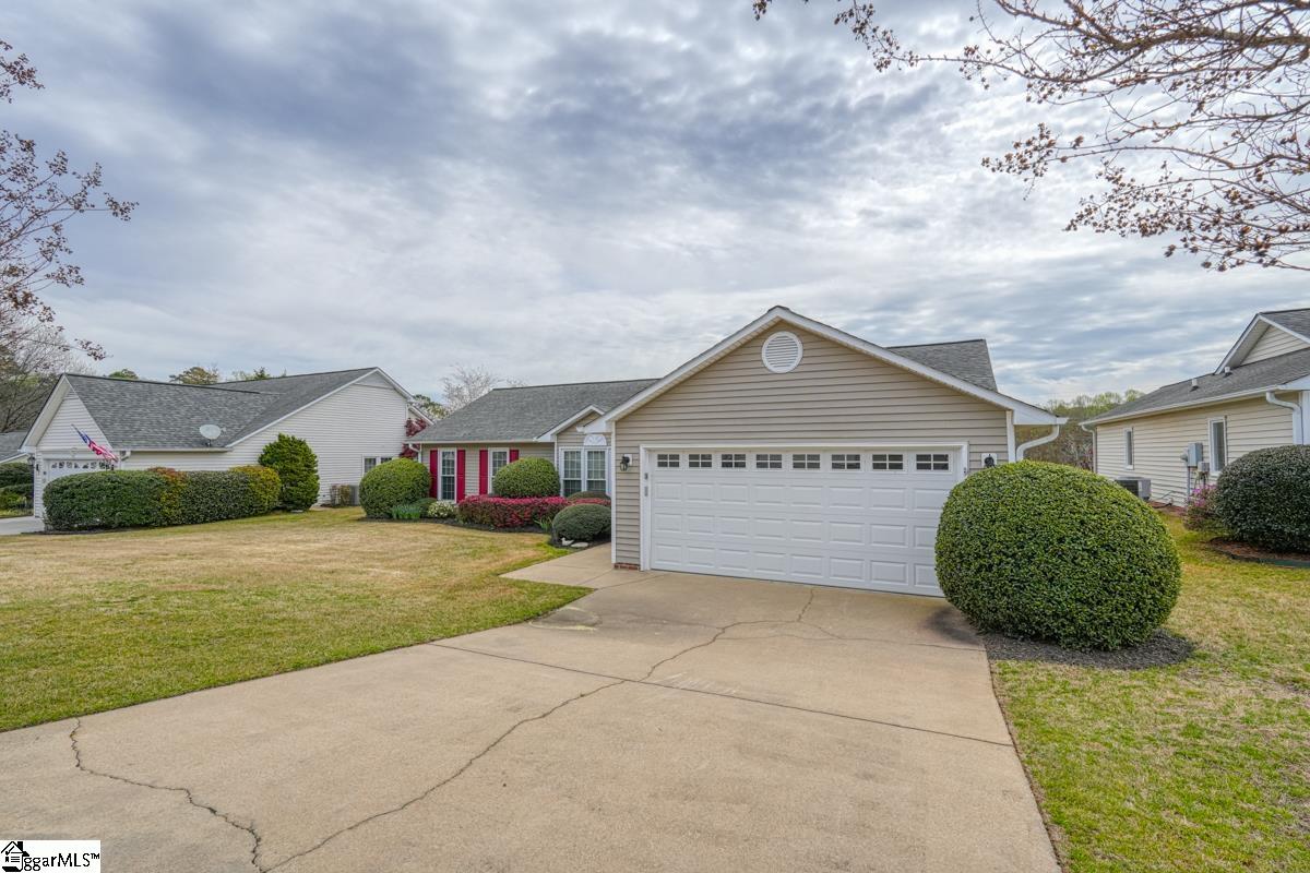5 Stone Meadow Road Greenville, SC 29615 - Photo 2 of 36 Gallery Image 2