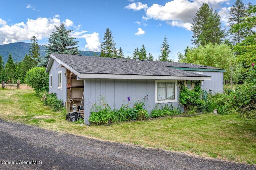 1822 Kootenai Trail Road Naples, ID 83847 - Photo 13 of 73 --34.jpg-SMALL
