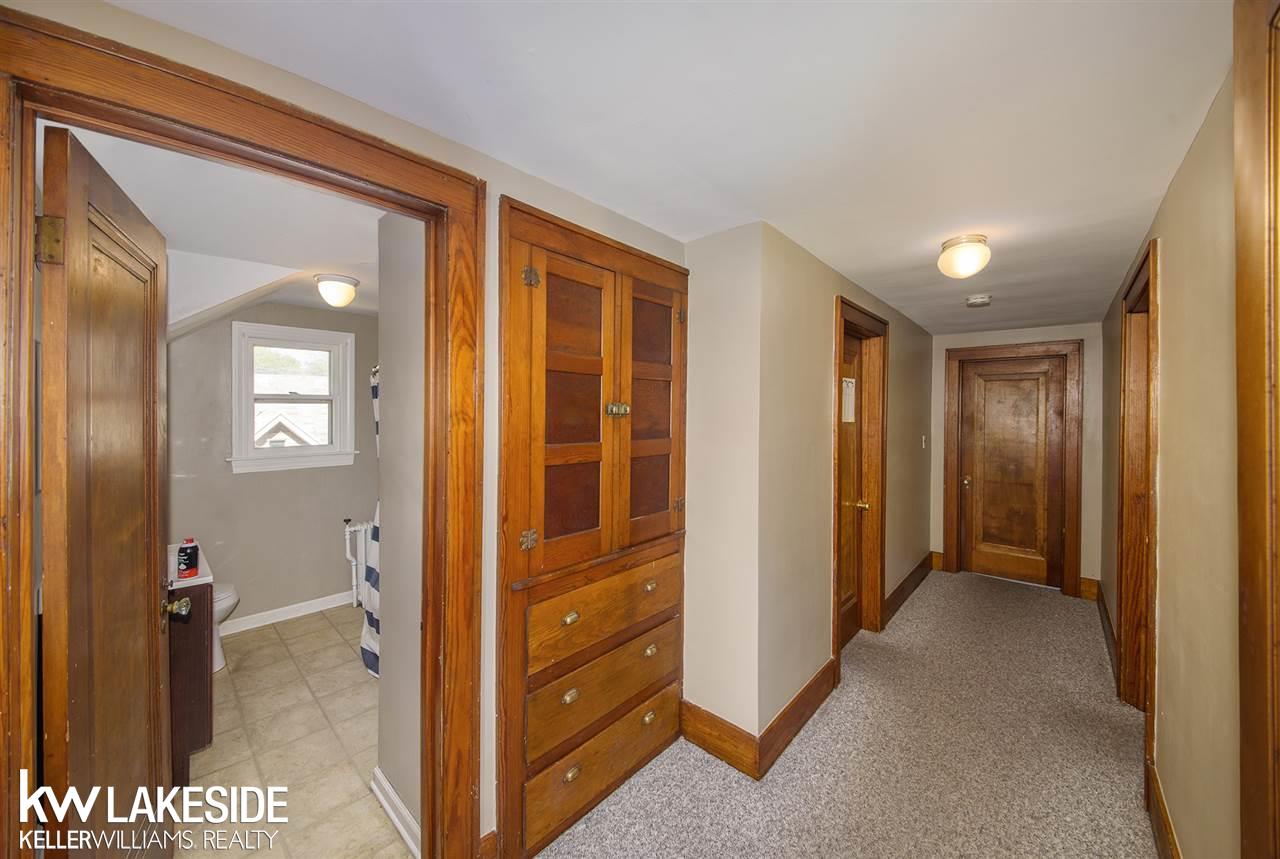 8166 Dale Center Line, MI 48015 - Photo 8 of 17 Upper Level