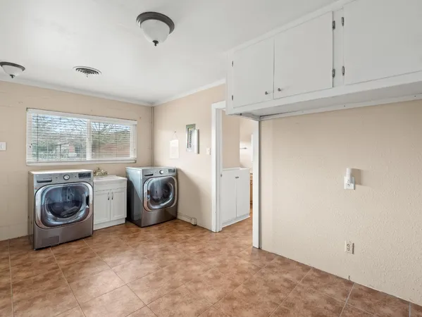 $599,950 | 4847 South Greenwood Avenue, Sanger, CA 93657