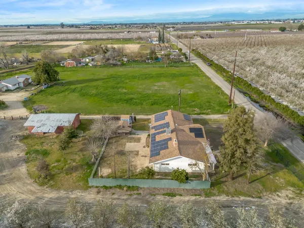 $599,950 | 4847 South Greenwood Avenue, Sanger, CA 93657