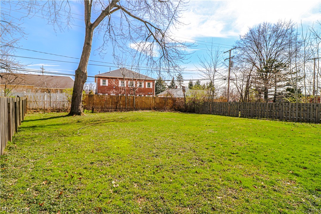 1431 Haverston Road Lyndhurst, OH 44124 - Photo 14 of 15 Gallery Image 14