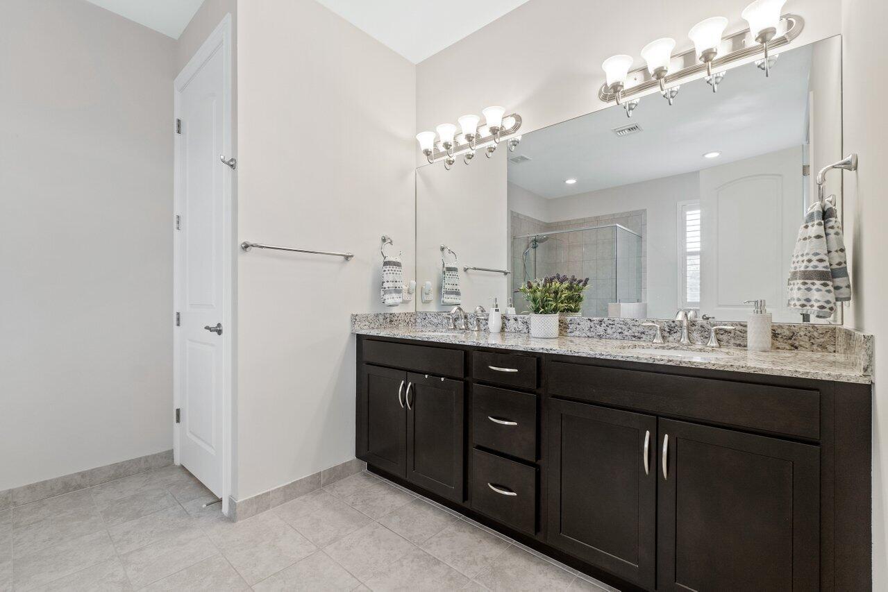 62 Sabal Court Royal Palm Beach, FL 33411 - Photo 16 of 44 Master Bath